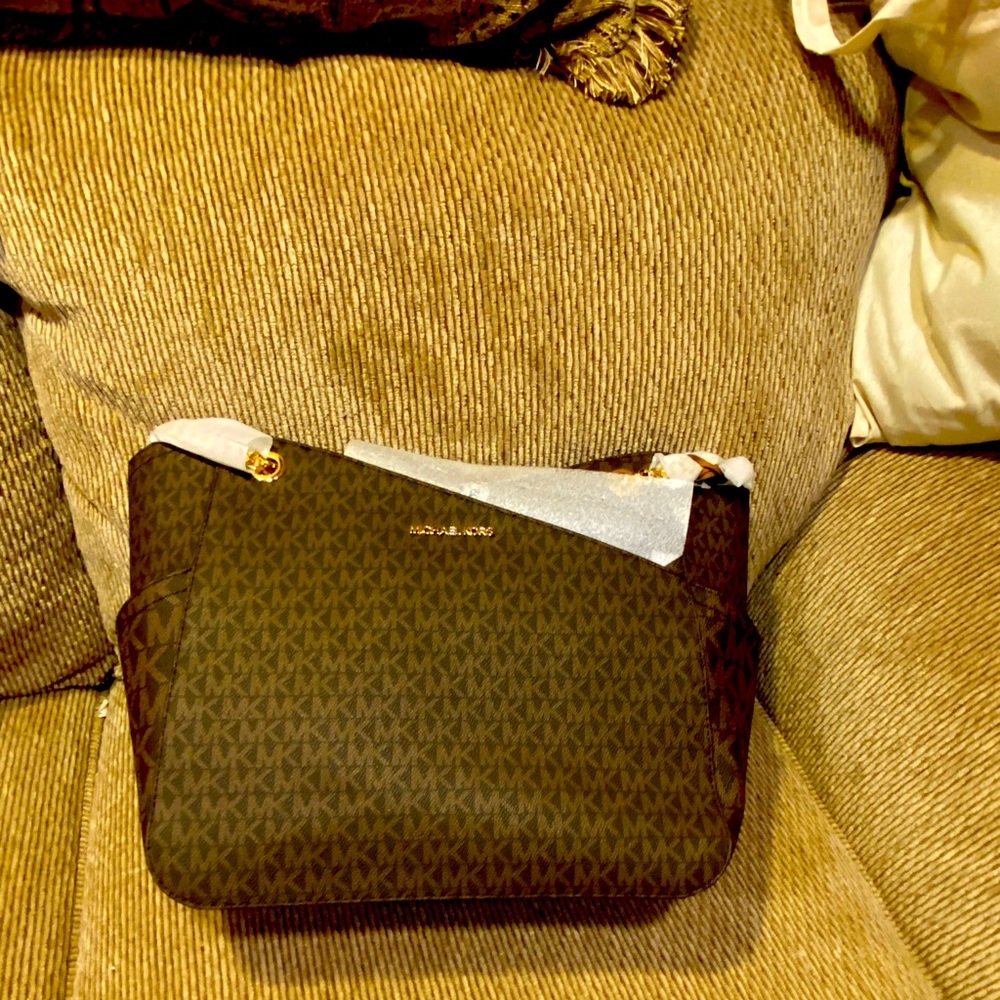 Michael Kors Jet Set Large Logo Shoulder Bag